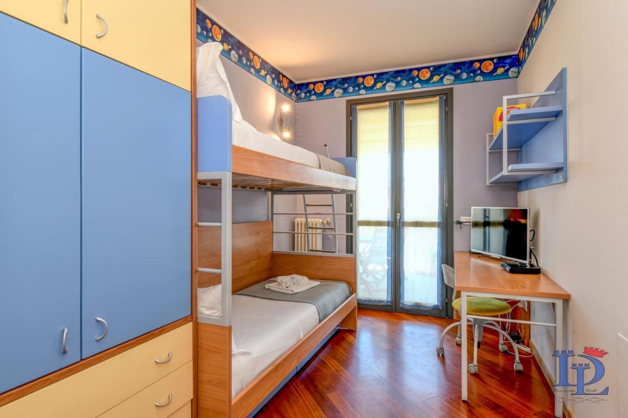 Desenzanoloft Official Partner Marriott Homes & Villas -Butterfly And 5 Pools Family Apartment Ντεζεντσάνο ντελ Γκάρντα Εξωτερικό φωτογραφία