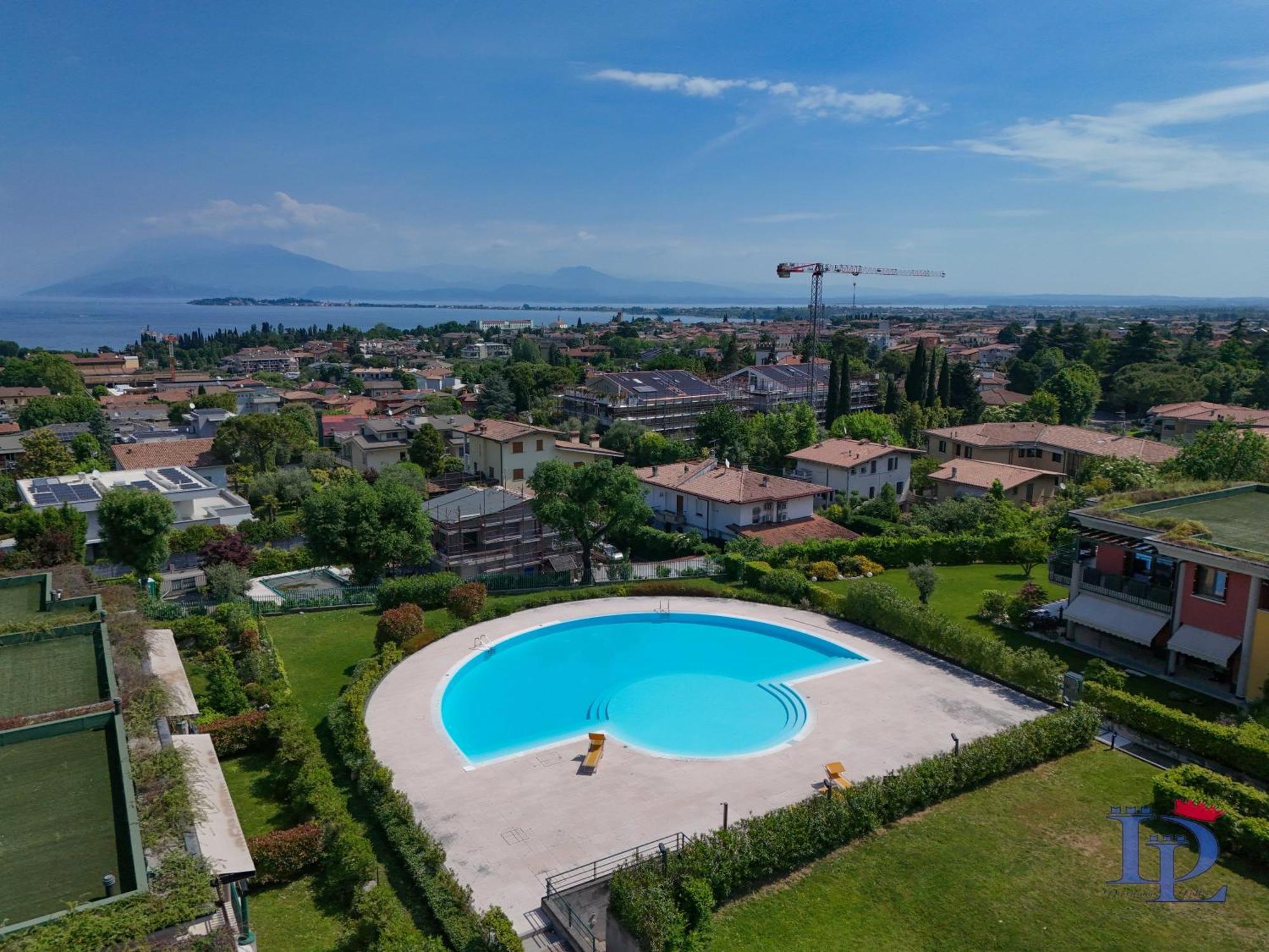 Desenzanoloft Official Partner Marriott Homes & Villas -Butterfly And 5 Pools Family Apartment Ντεζεντσάνο ντελ Γκάρντα Εξωτερικό φωτογραφία